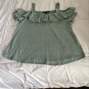 Cable & Gauge Green Sleeveless Ruffled Blouse